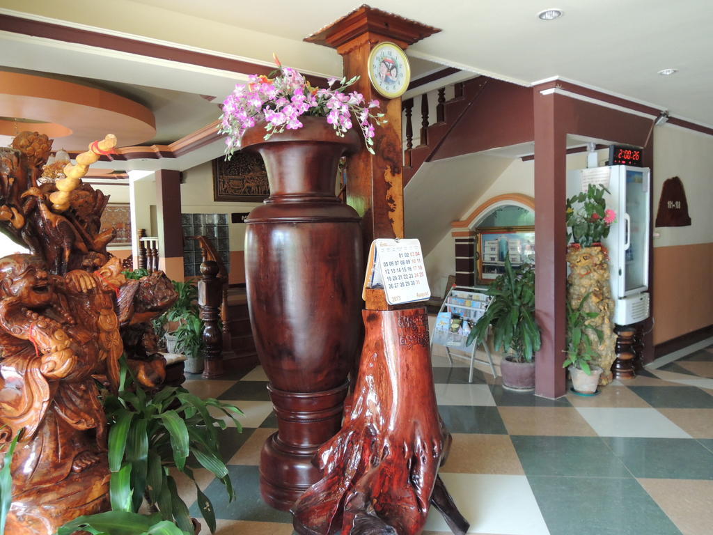 Thy Ny Hotel Battambang Eksteriør billede