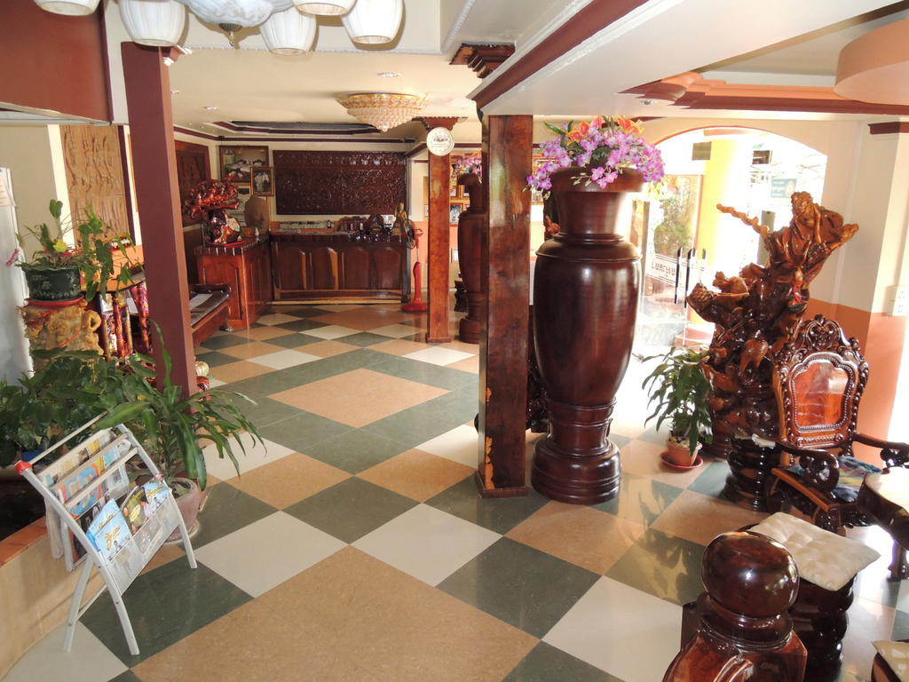 Thy Ny Hotel Battambang Eksteriør billede